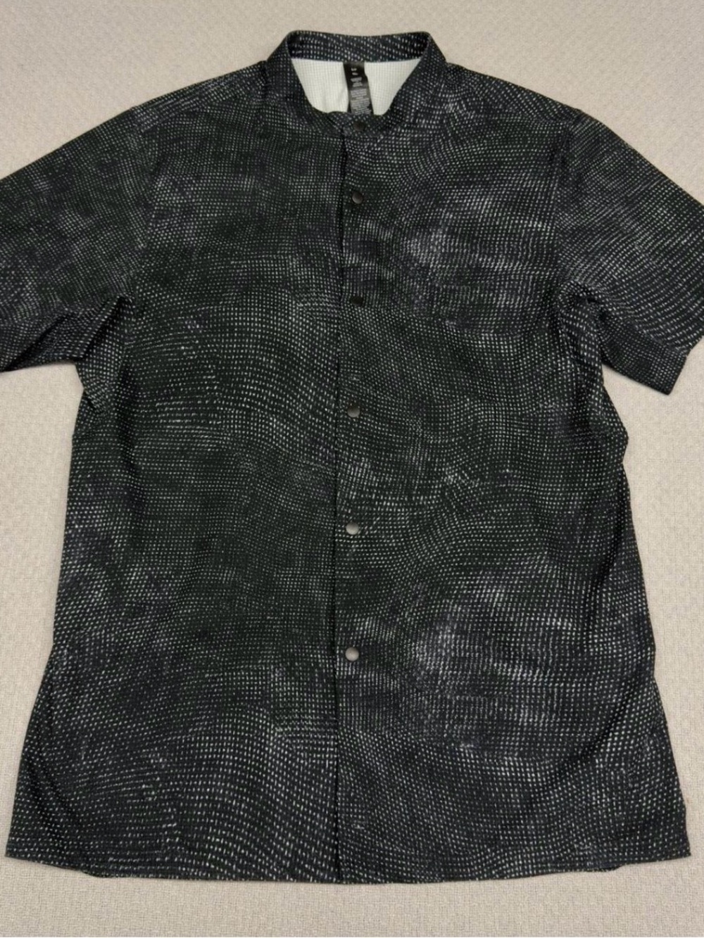 Lululemon Airing Easy Stand Collar Snap Shirt Mens Small